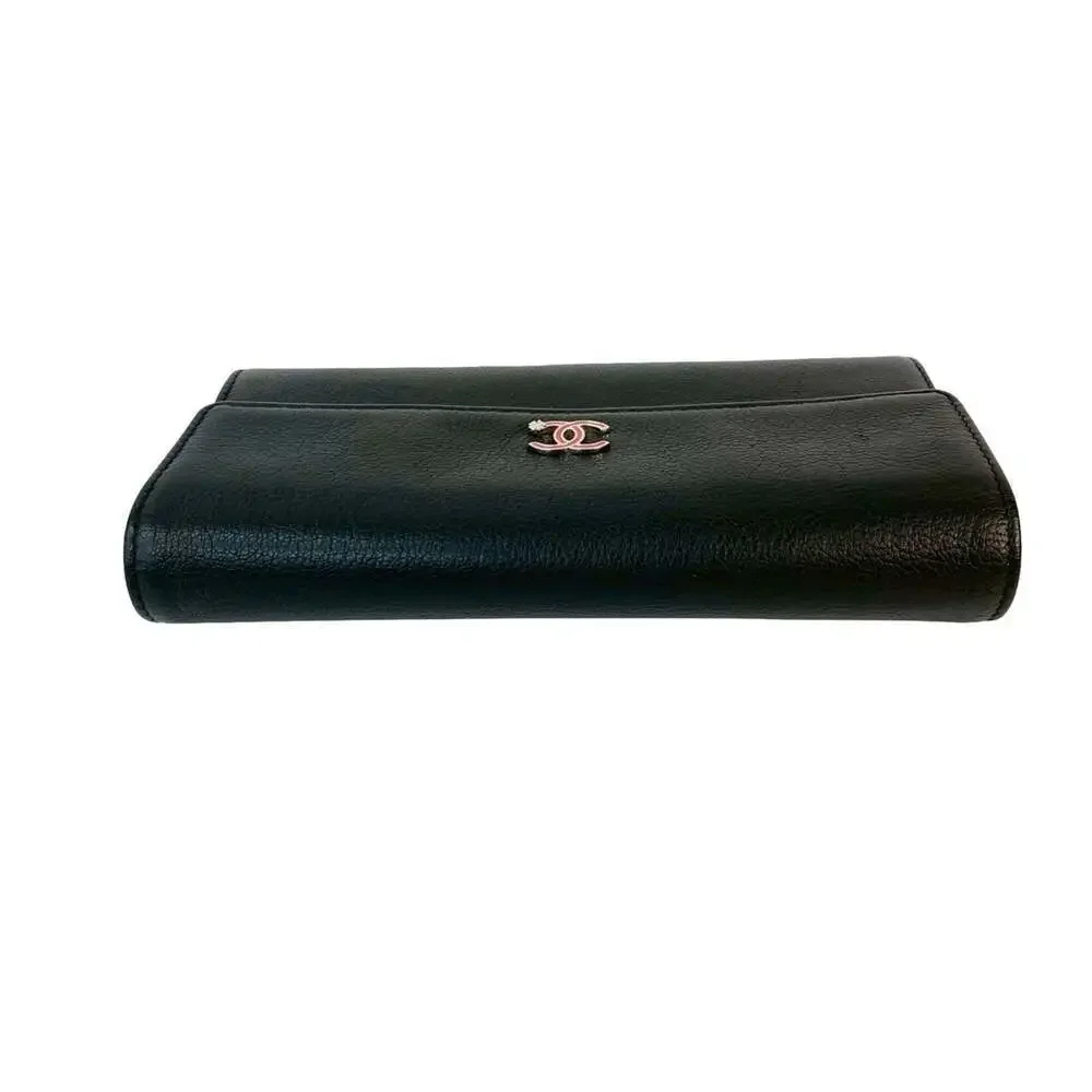 CHANEL Authentic Black Leather Logo Wallet